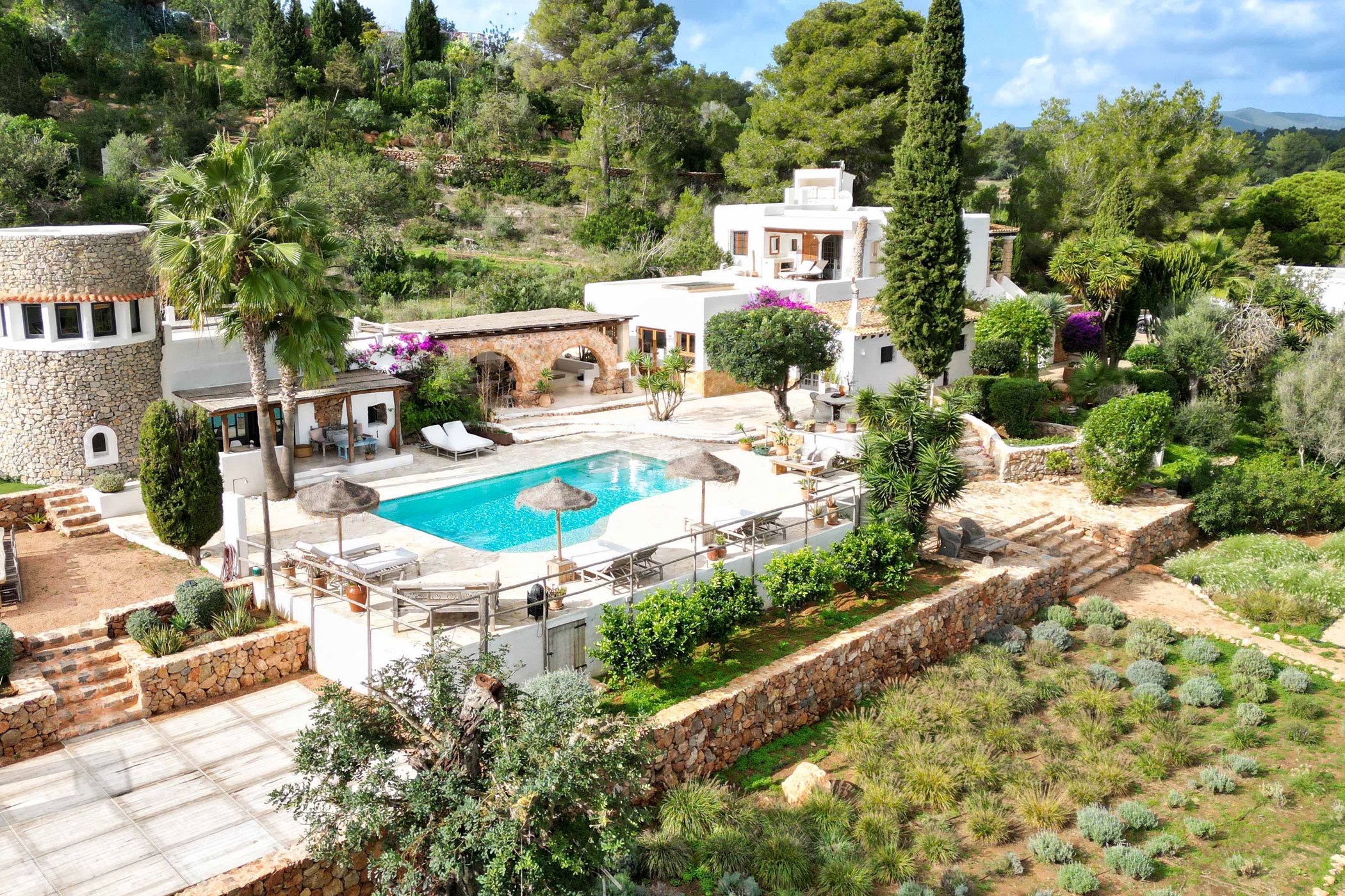 0Can-Barda-drone-shot