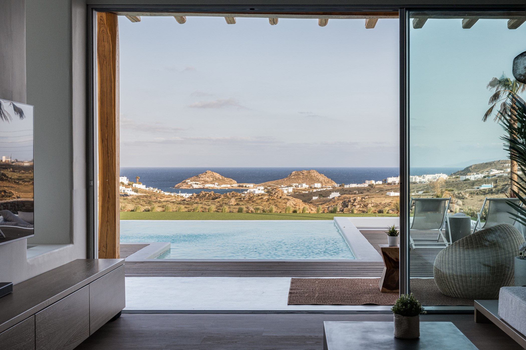 20.-AndrewBoutsikas_Villa2-43