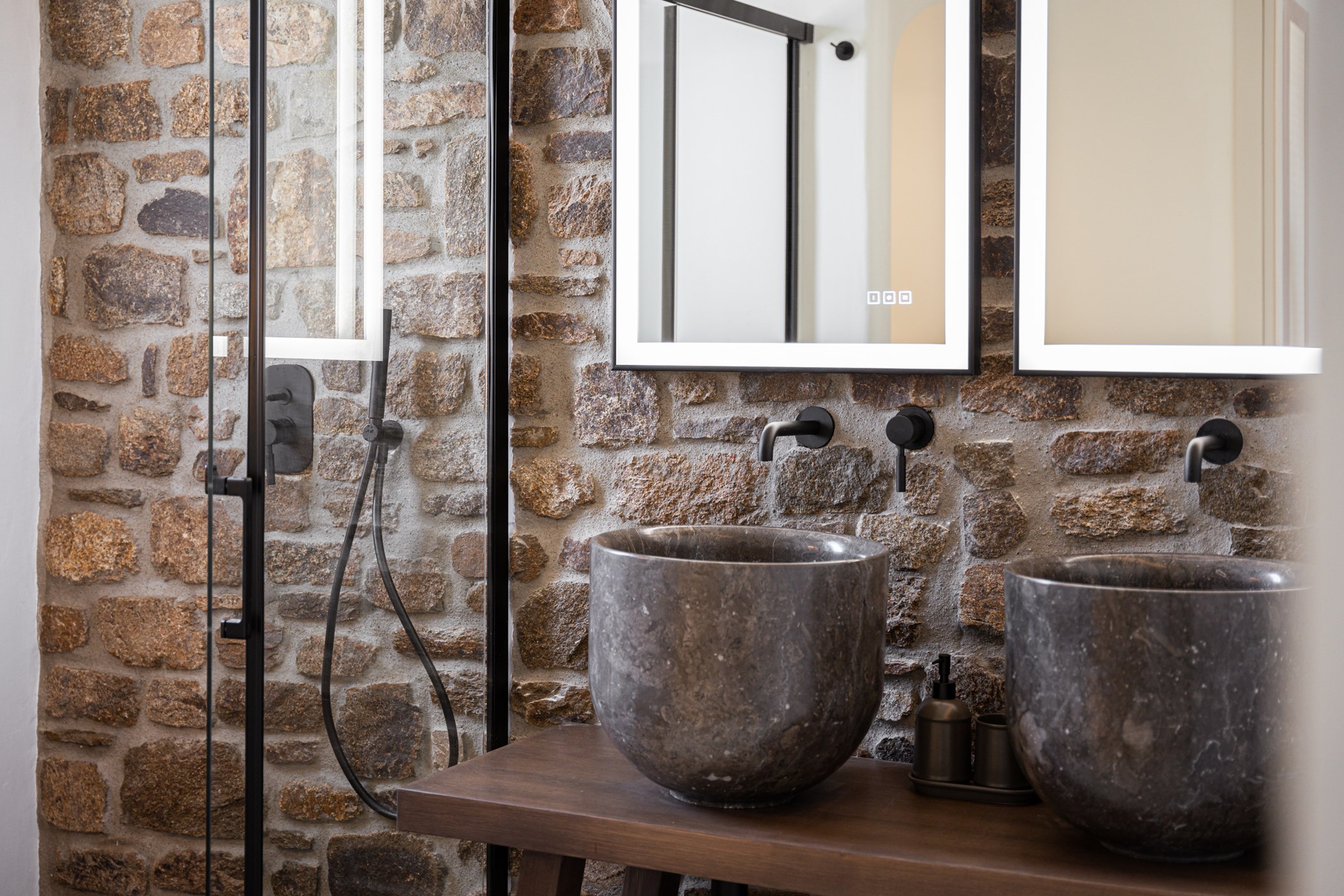 37.-AndrewBoutsikas_Villa1-25