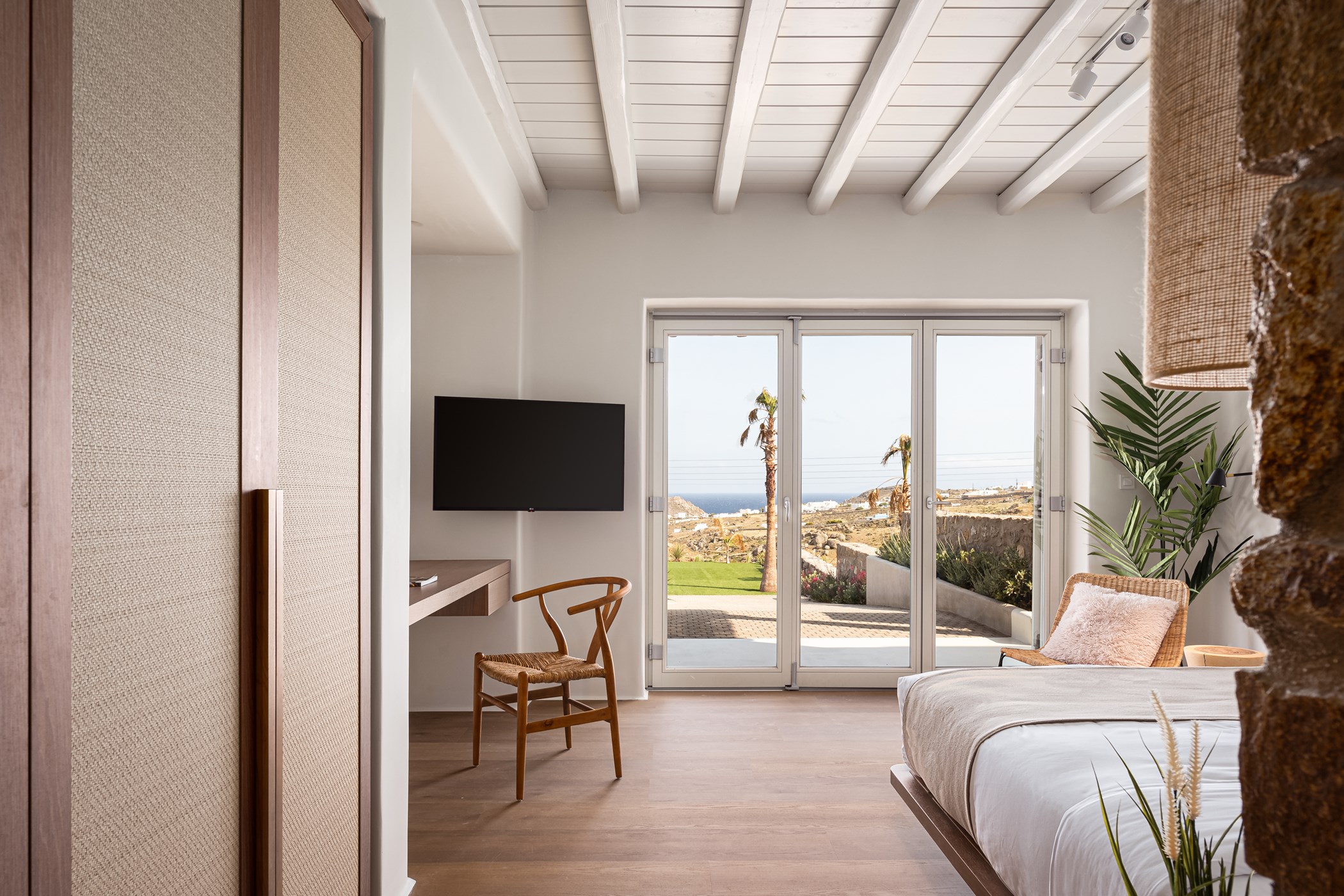 37.-AndrewBoutsikas_Villa2-12