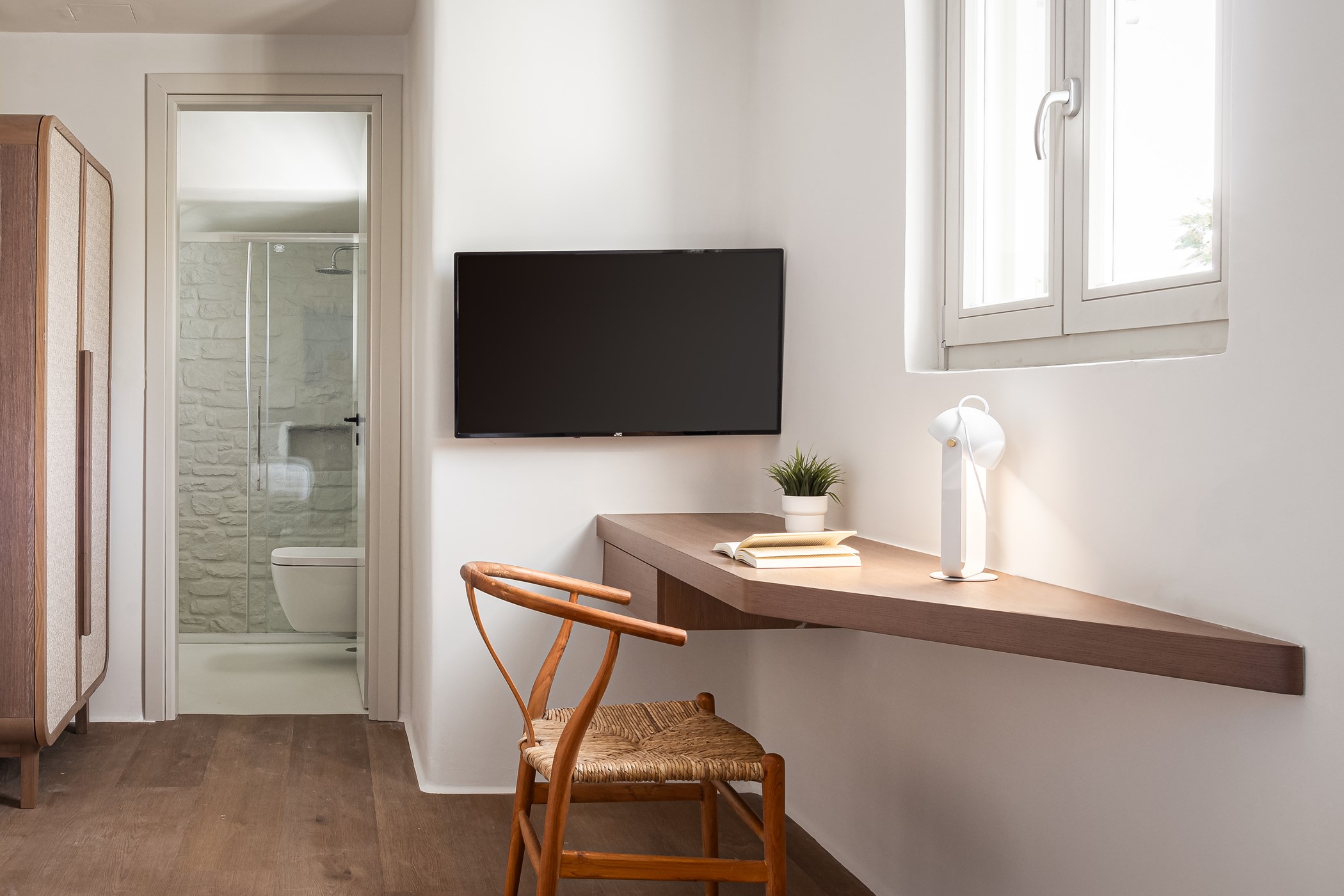 48.-AndrewBoutsikas_Villa2_Cropped-1