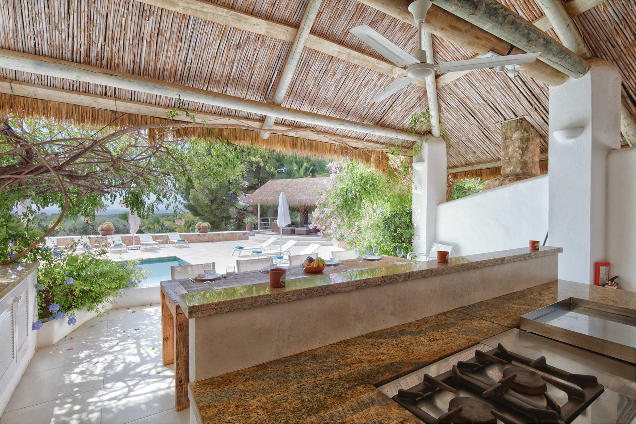 5.KitchenPlancha_Outside