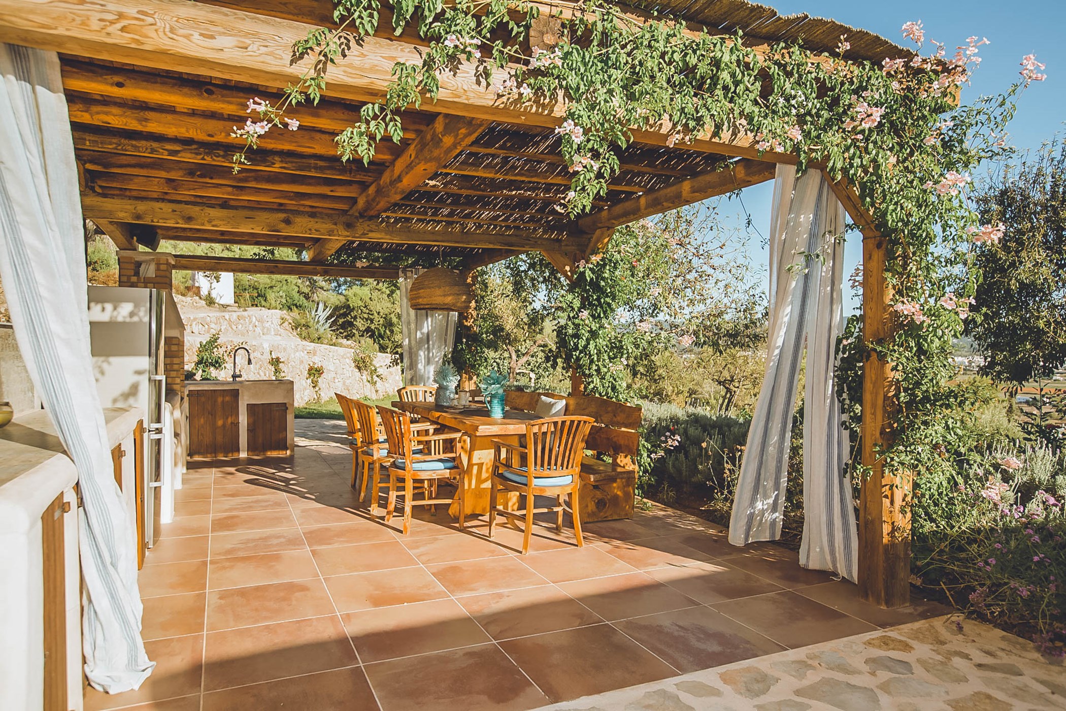 Can-Frare-Ibiza-outdoor-dining