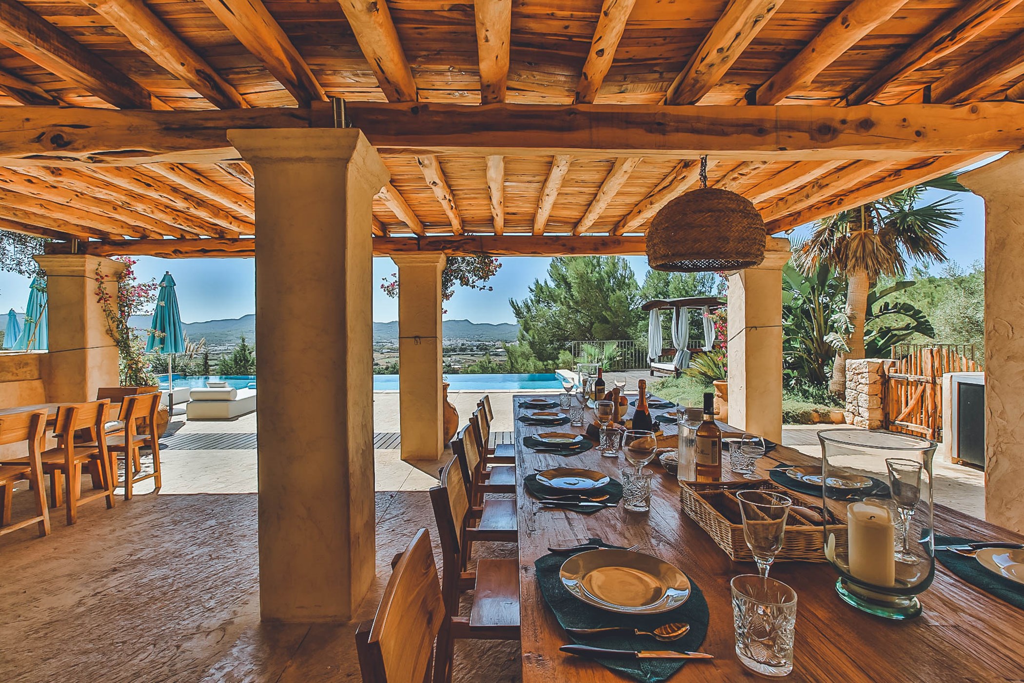 Can-Frare-al-freco-dining