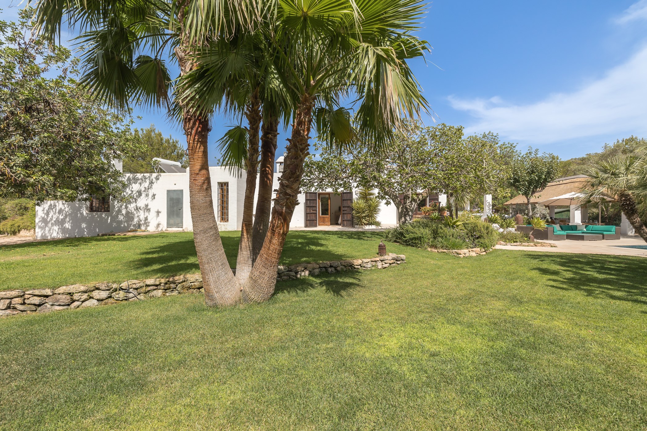 Casa-Avalon-by-_Ali.Framil.Photography-24