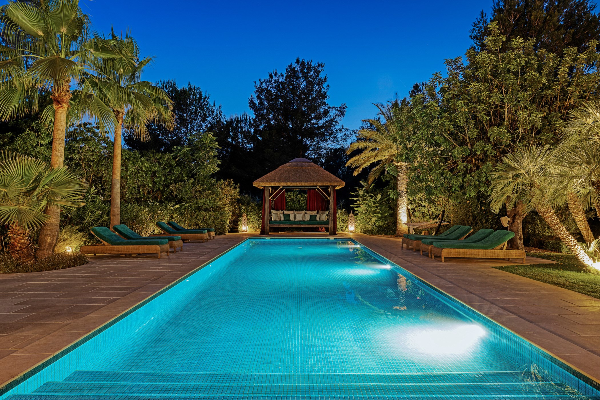 Casa-Avalon-by-_Ali.Framil.Photography-47