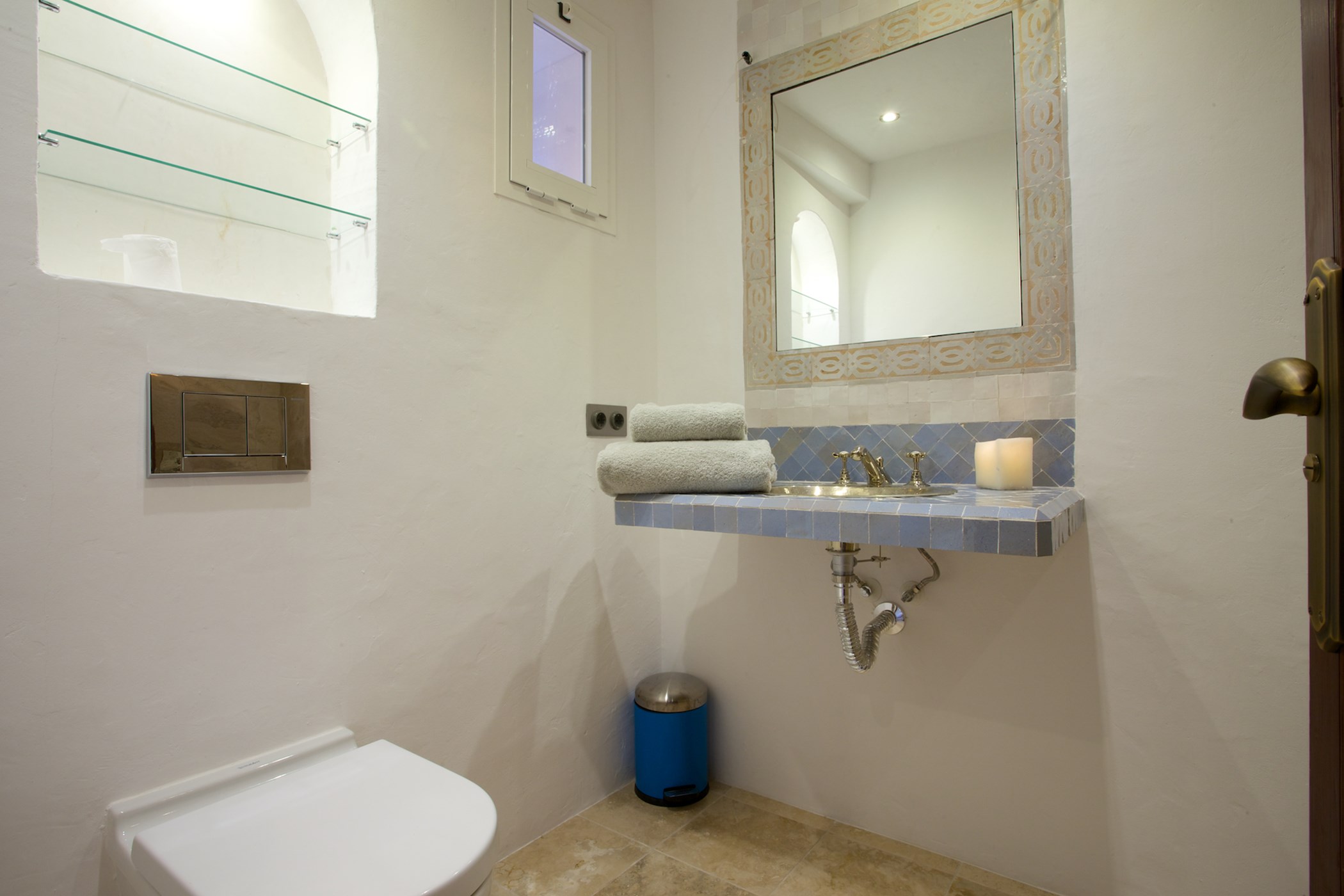 Casita-Sky-bathroom