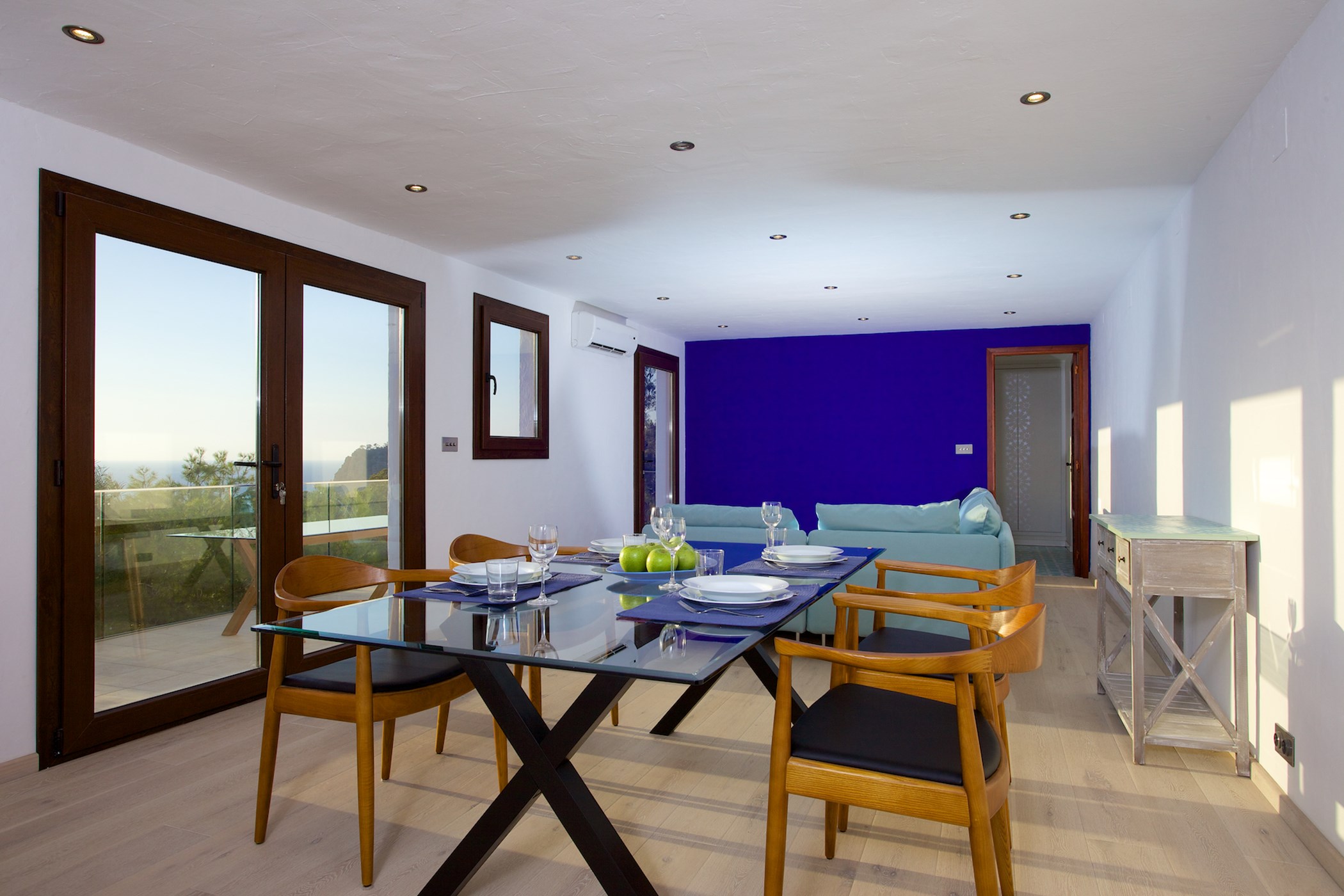 Casita-living-and-dining-room