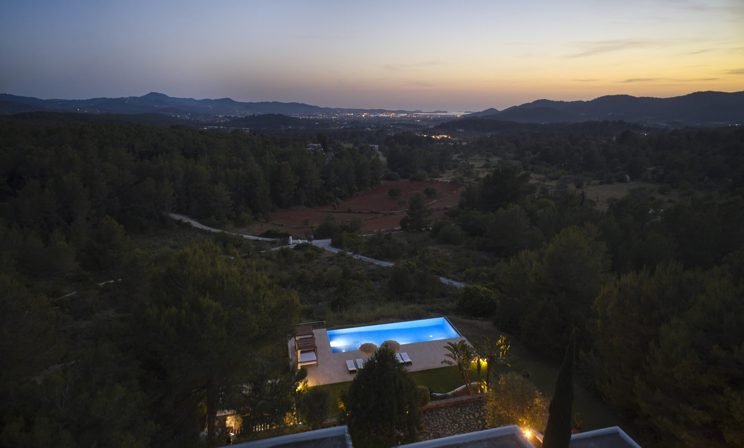 Todos los derechos reservados © www.nachodorado.com