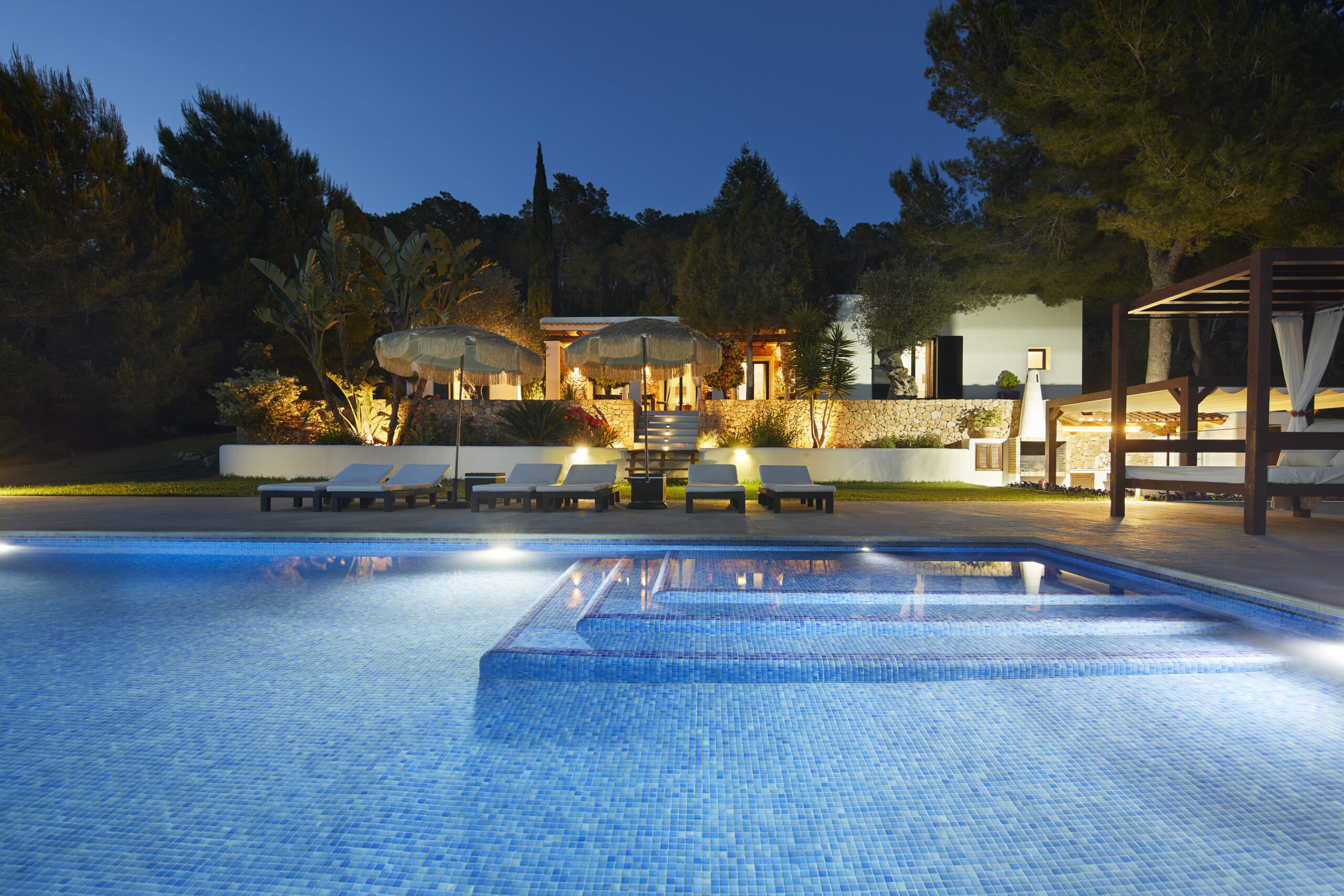 Todos los derechos reservados © www.nachodorado.com