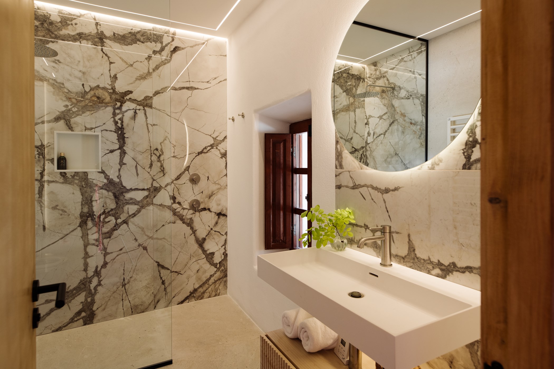 Granada-Bathroom-Villa-1