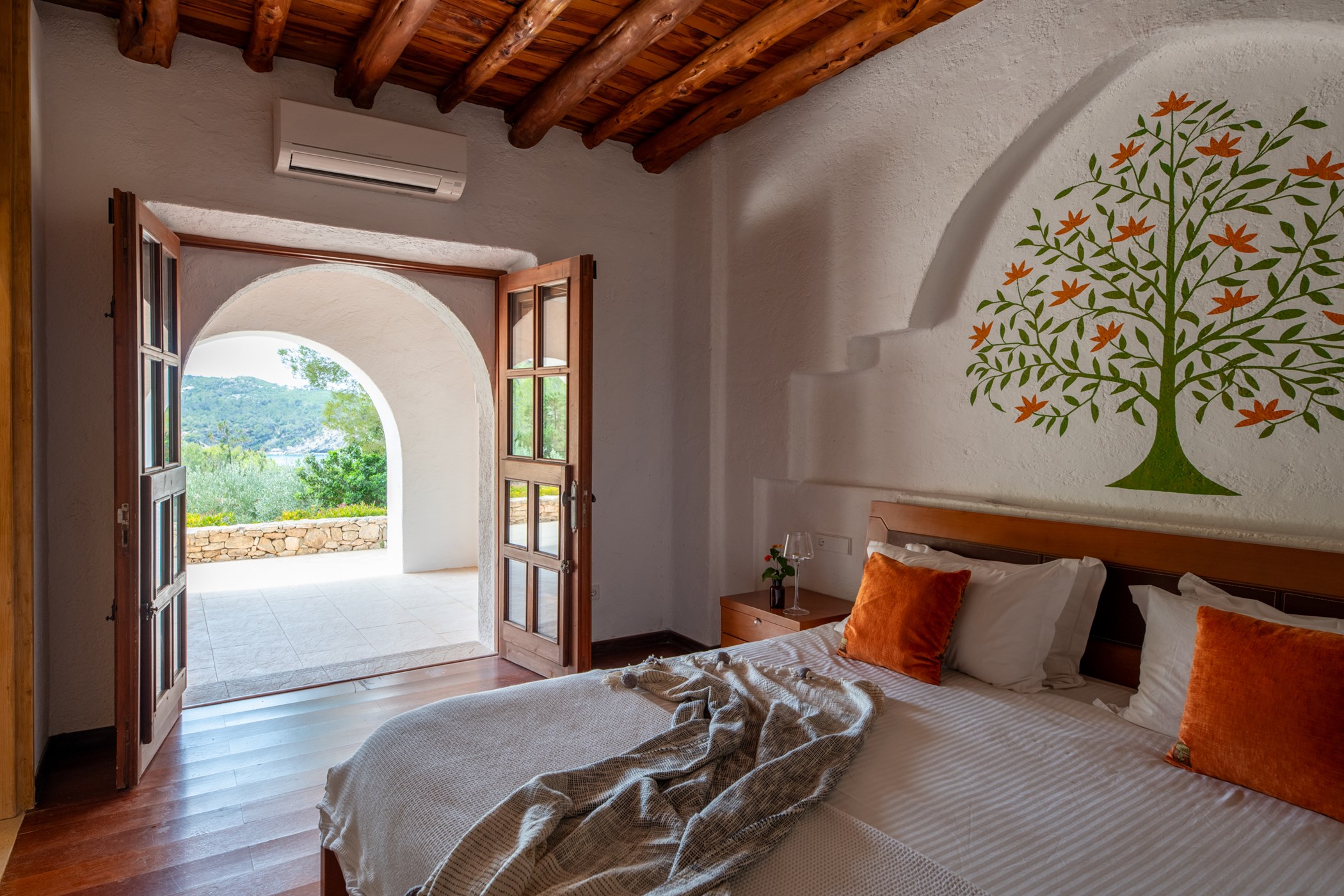 Granada-Bedroom-Villa-1