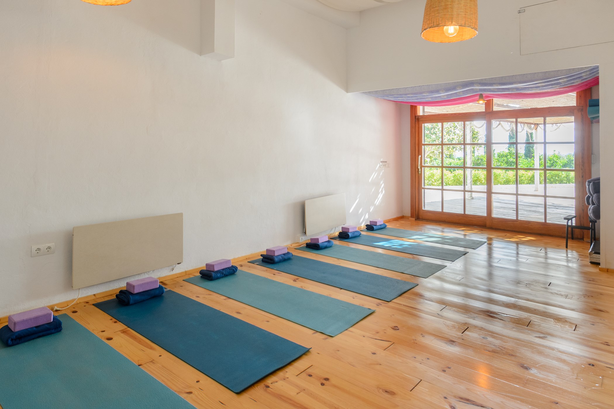 Indoor-yoga-hall