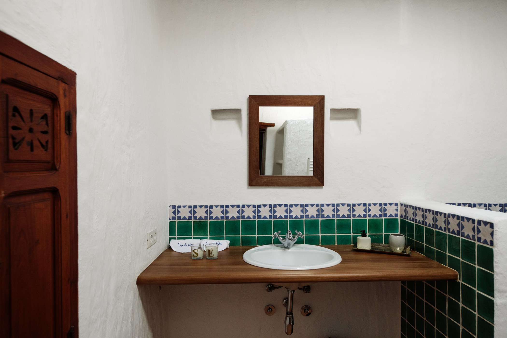 Naranja-Bathroom-Villa-2