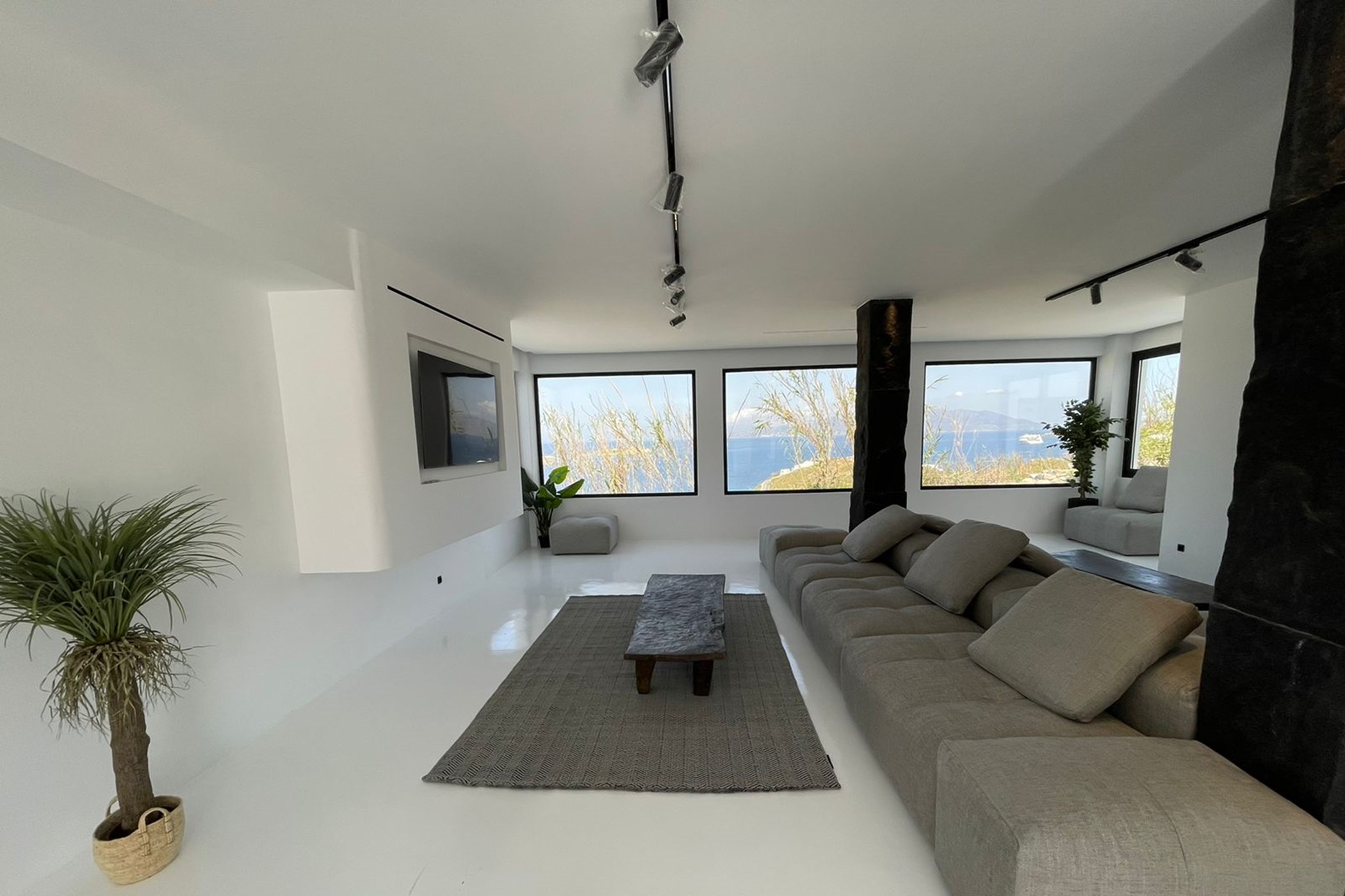 PHOTO-2022-05-02-21-48-02