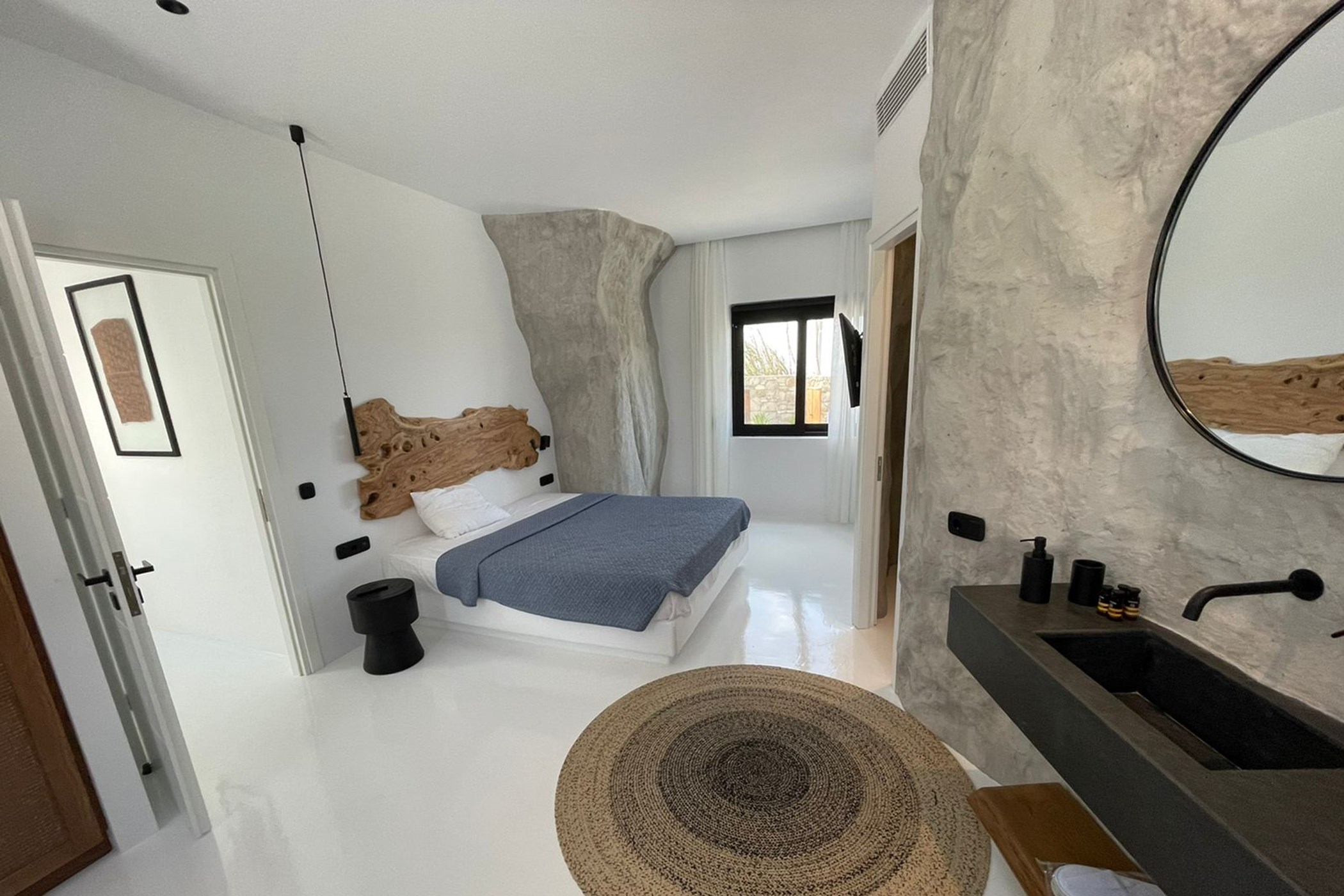 PHOTO-2022-05-03-16-06-17-19