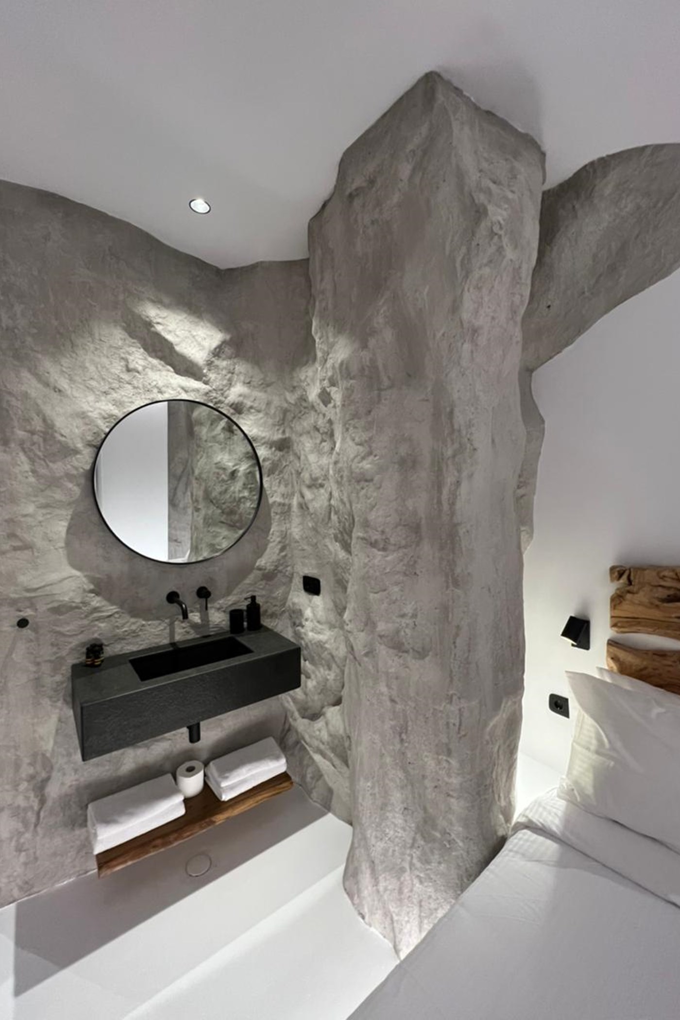 PHOTO-2022-05-16-22-37-18