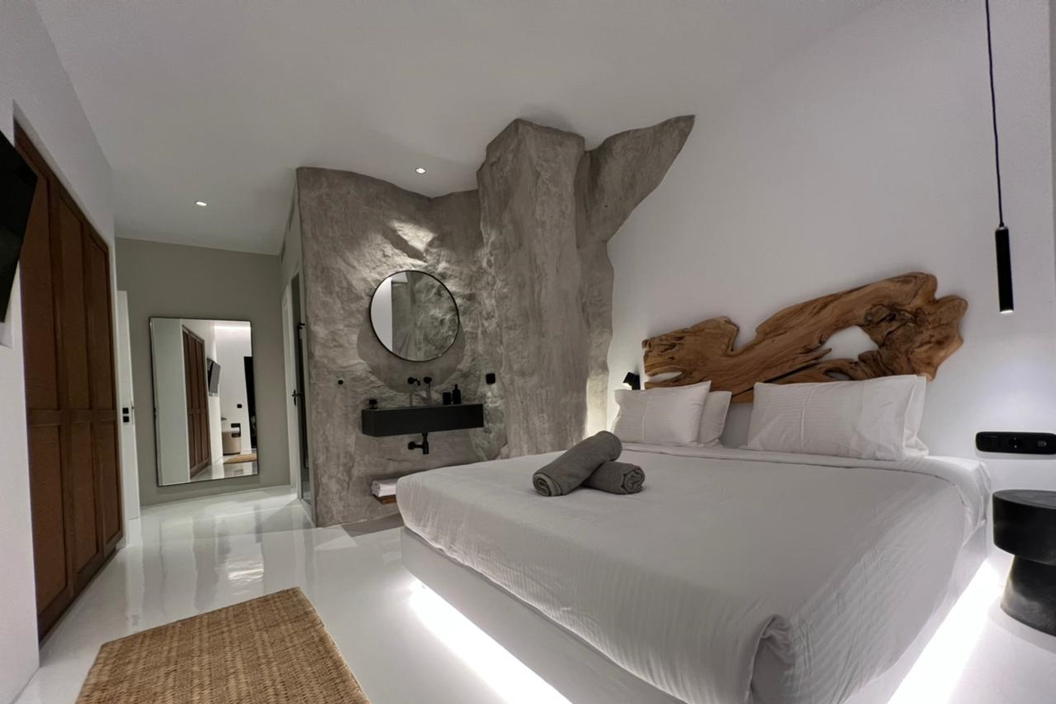 PHOTO-2022-05-16-22-37-19