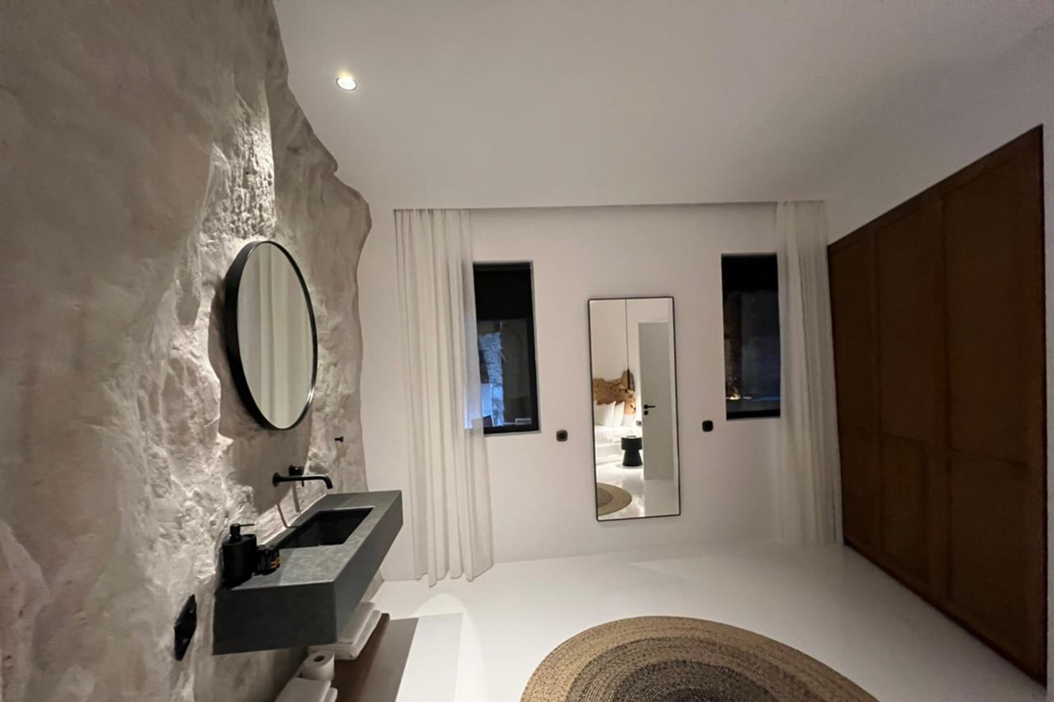 PHOTO-2022-05-16-22-37-20