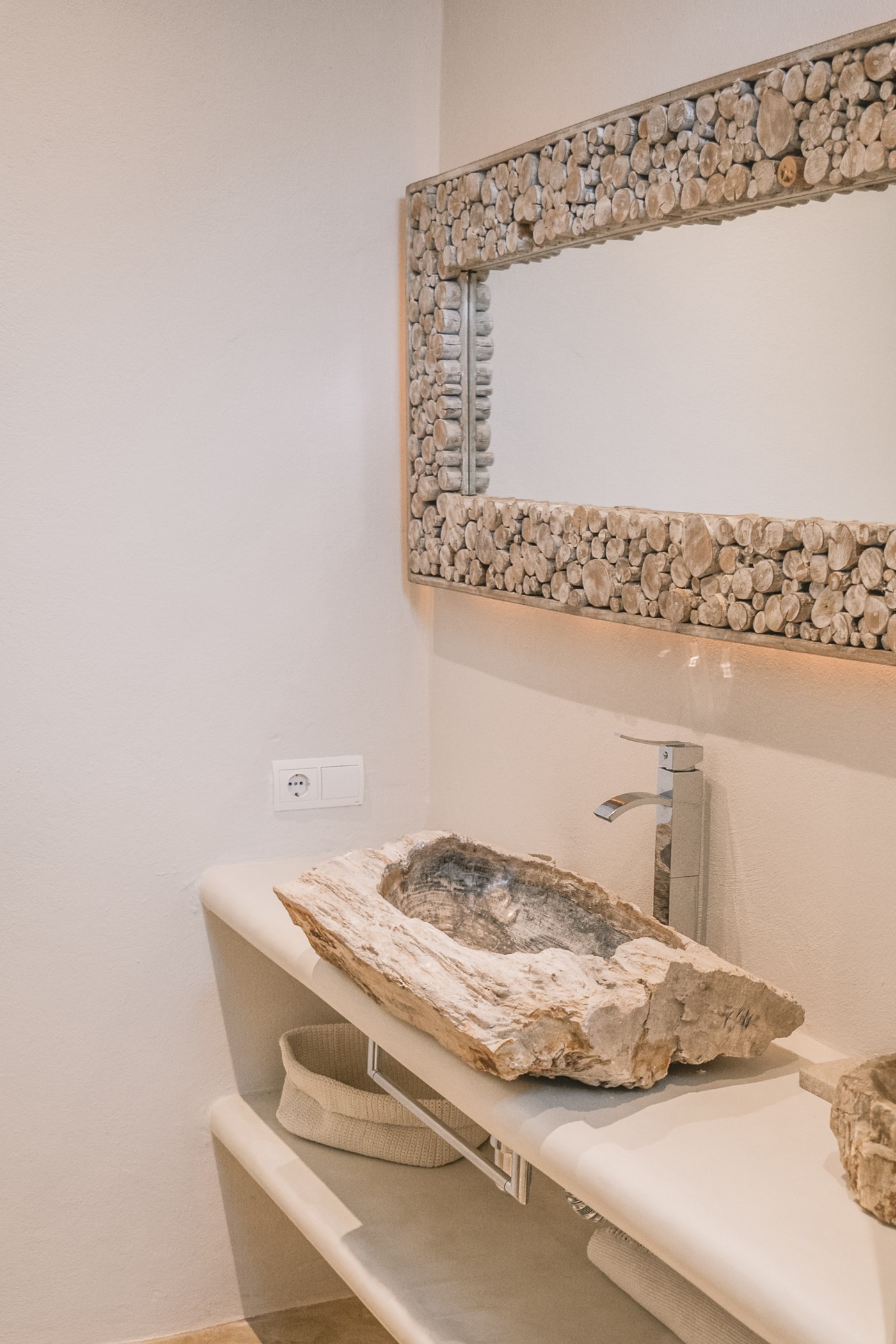 celest.villa_.byjdt2024-82