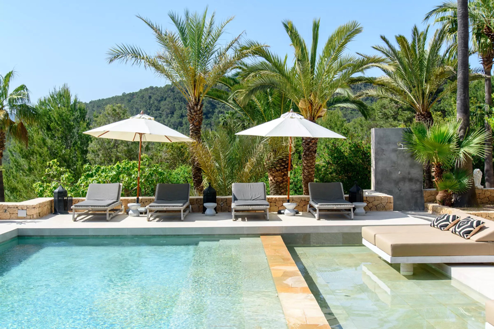 2022-06-15-33448058d1a2123c9e9d9674e74d2fbd