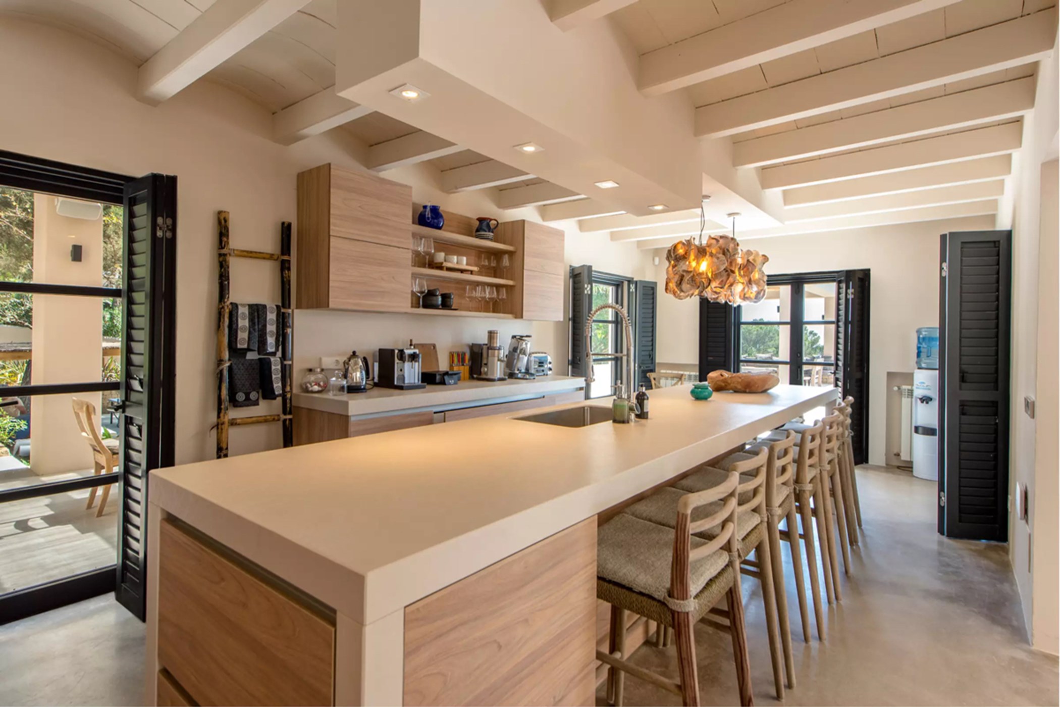 2022-06-15-5fe96af5df8124a958acf3fd9b6b6284