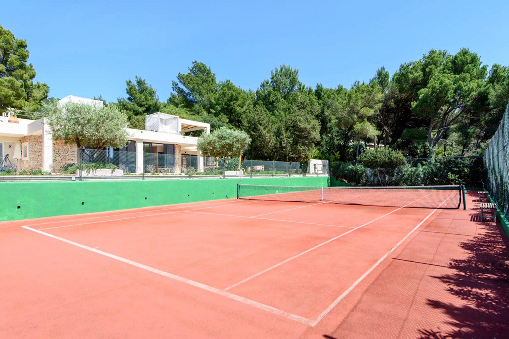 2022-06-15-78b90cd23d5f77f949fecd0d1df2f3d1