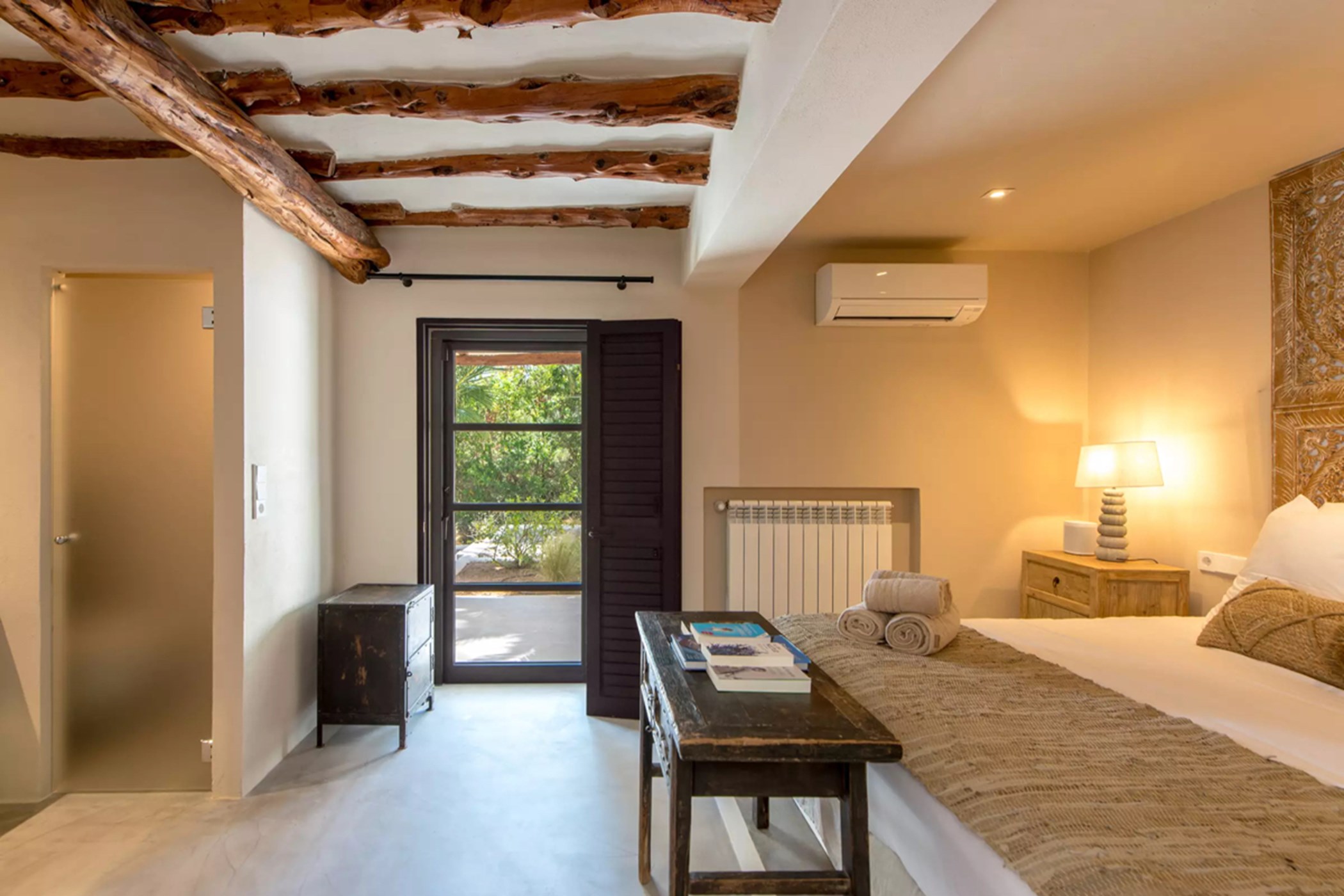 2022-06-15-86937e4b1fb93efa378feaf3f4f5f184