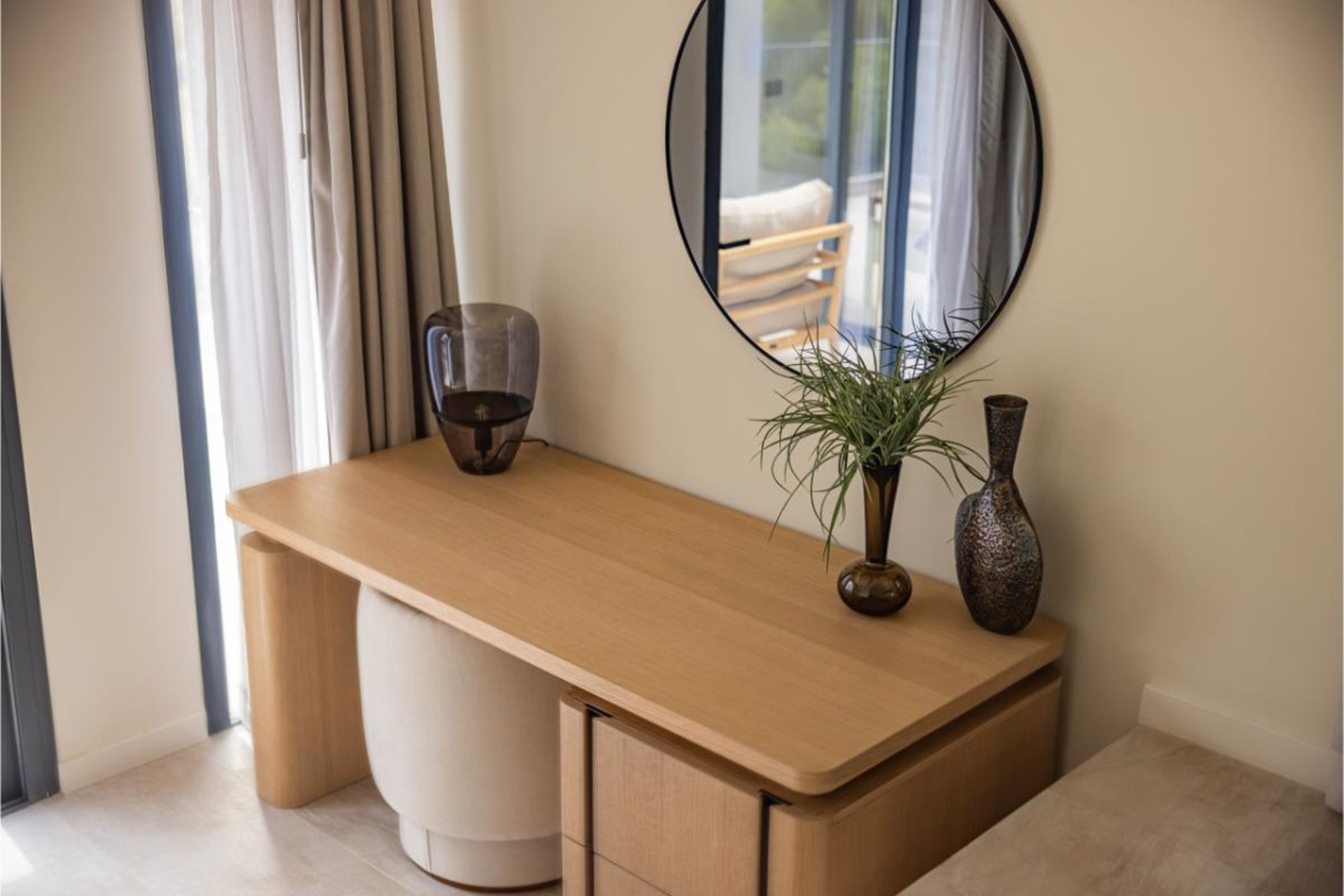 20250806155656000000_MasterBedroomMoods3