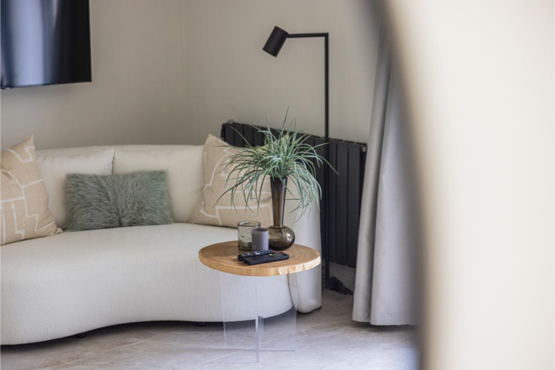 20250806155818000000_GuestroomsDetails5