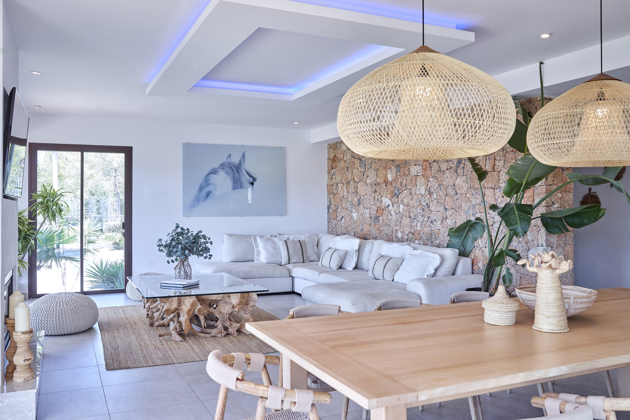 Villa-Cas-Hespero-Ibiza-2024-Eibys-CF072093-1