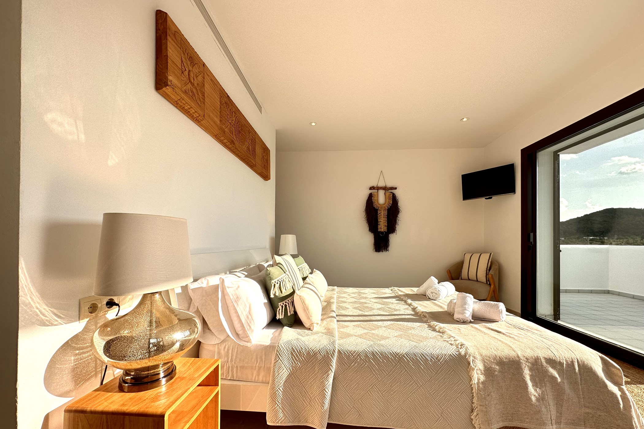 master_room_terraza_ibiza_VILLA-CAS-HESPERO