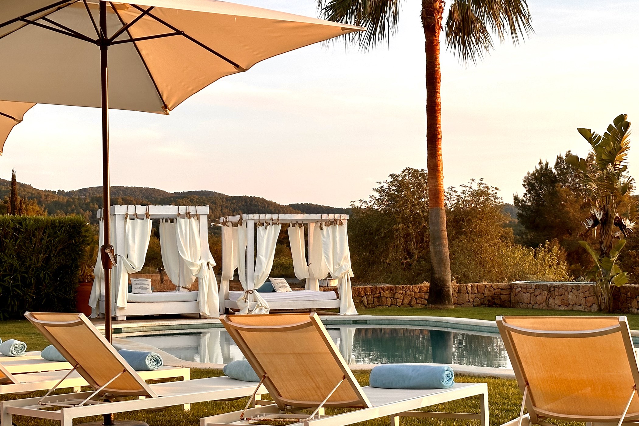 piscina_chillout2_ibiza_VILLA-CAS-HESPERO